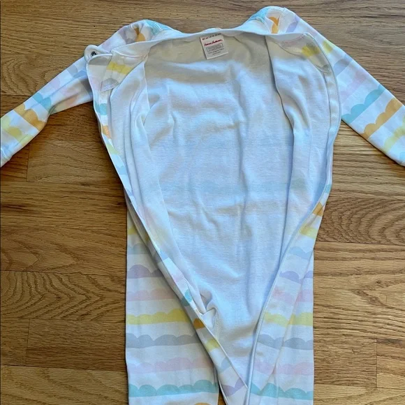 Hanna Andersson Pastel Scallop Cloud Pajamas - Picture 11 of 11